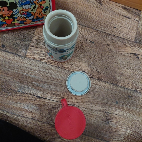 Lunchbox Thermos RARE vintage 1970s Disney World Mickey Mouse Red Aladdin Ind - Picture 13 of 15